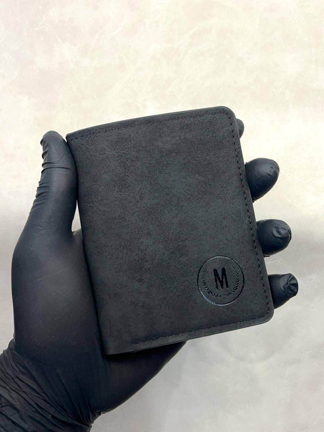 Premium Men's Bifold Wallet – Slim Faux Leather Wallet with Multiple Card Slots, Cash Compartment & Minimalist Design